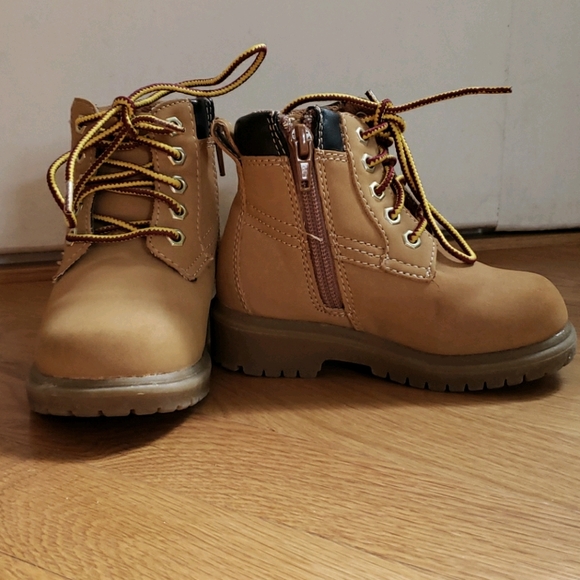 Eddie Bauer Toddler Work Boots - Picture 3 of 7